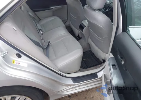 2012 Toyota Camry Hybrid Le z USA, uszkodzony, nr VIN 4T1BD1FK5CU012942